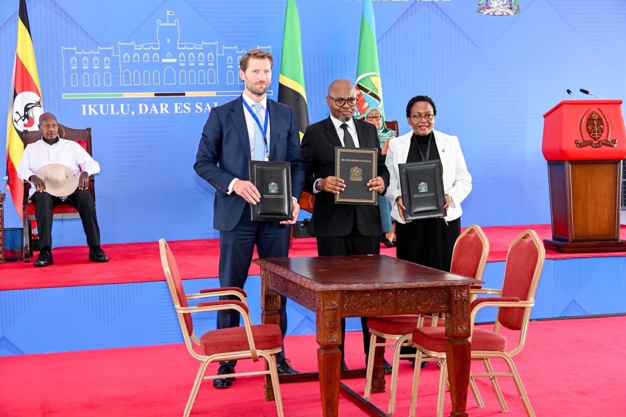 Read more about the article Tanzania, Uganda and Vitol Sign $20 Billion Deal to Build Regional Energy Hub in Tanga